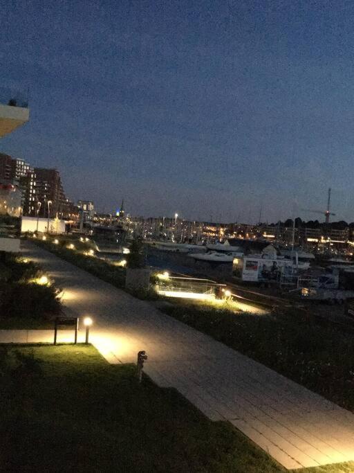 Apartmán Bo Med Stil Og Udsigt Til Aarhus Lystbadehavn Exteriér fotografie